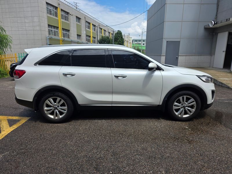 2015 Kia All New Sorento UM Diesel 2.0 2WD Prestige photo 4