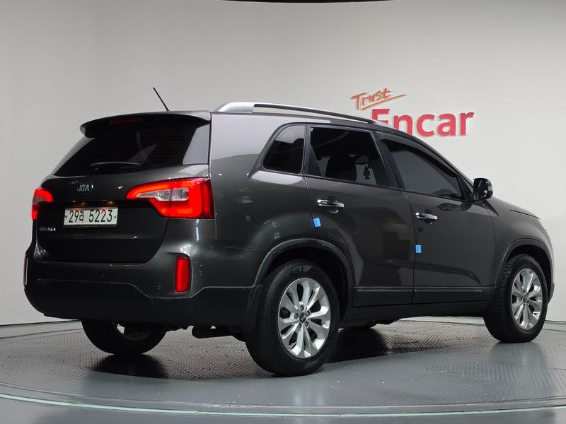 2013 Kia New Sorento R Diesel 2.0 2WD TLX photo 2