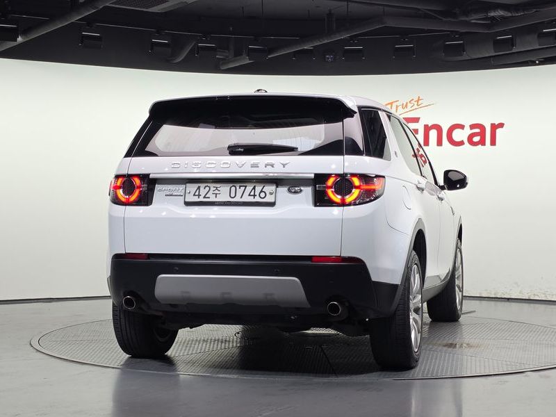 2016 Land Rover Discovery Sport L550 2.0 TD4 HSE Luxury photo 4