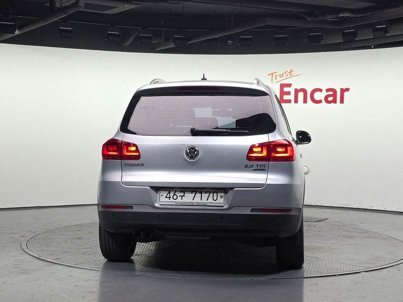 2014 Volkswagen New Tiguan 2.0 TDI Comfort 5N photo 4