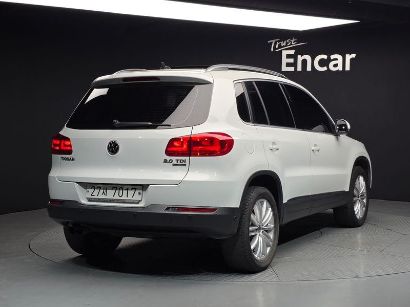 2014 Volkswagen New Tiguan 2.0 TDI Premium 5N photo 2