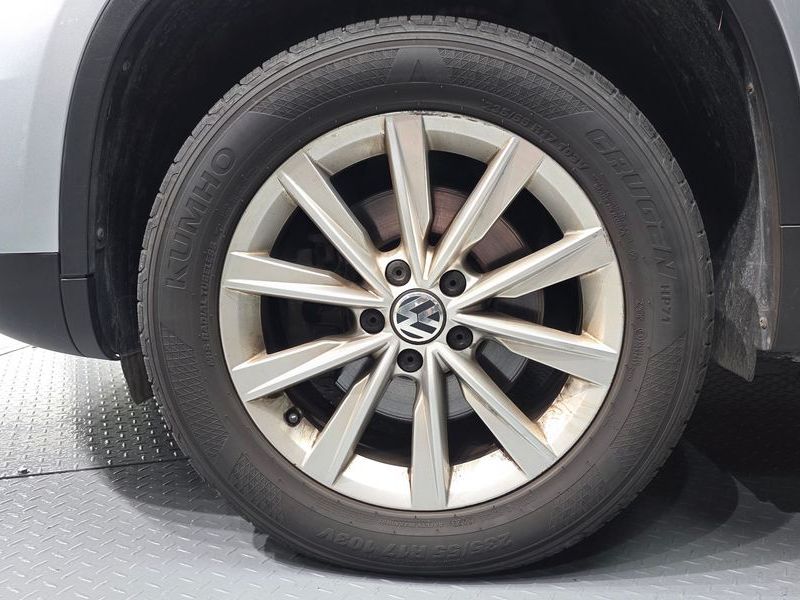 2015 Volkswagen New Tiguan 2.0 TDI Comfort 5N photo 5