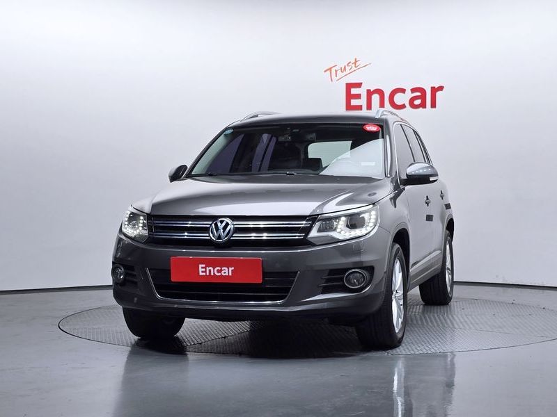 2015 Volkswagen Tiguan 2.0 TDI Comfort 5N photo 3