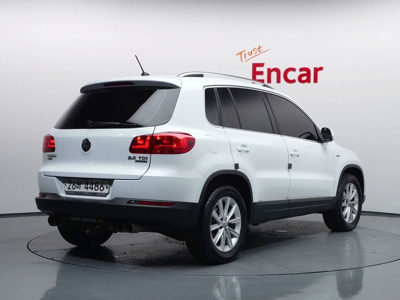 2014 Volkswagen New Tiguan 2.0 TDI Comfort 5N photo 3