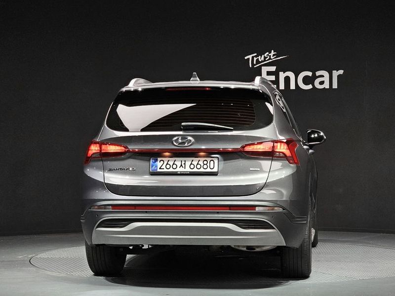 2021 Hyundai Santa Fe Diesel 2.2 4WD Prestige photo 4