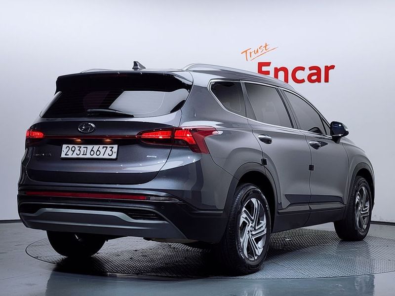 2021 Hyundai The New Santa Fe TM Diesel 2.2 4WD Prestige photo 2