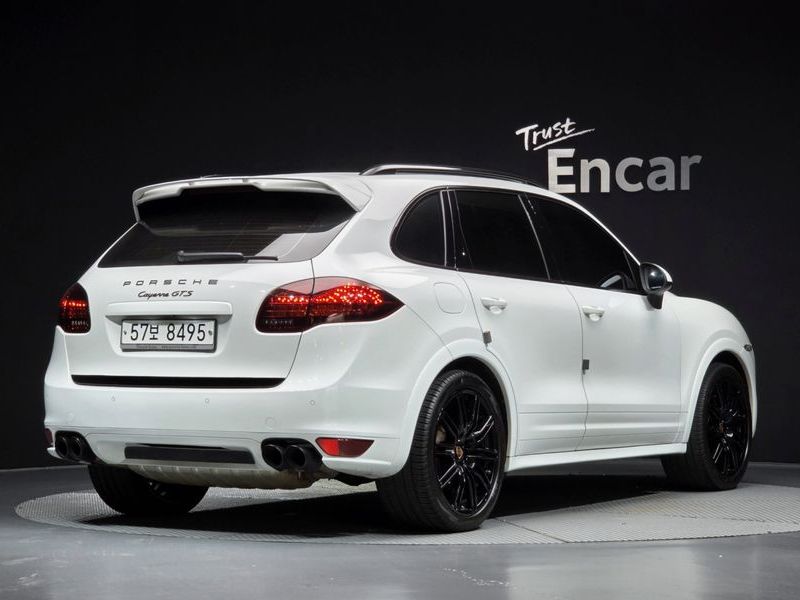 2013 Porsche Cayenne 958 4.8 GTS 958 photo 2