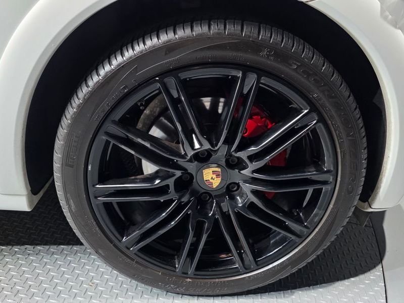 2013 Porsche Cayenne 958 4.8 GTS 958 photo 5