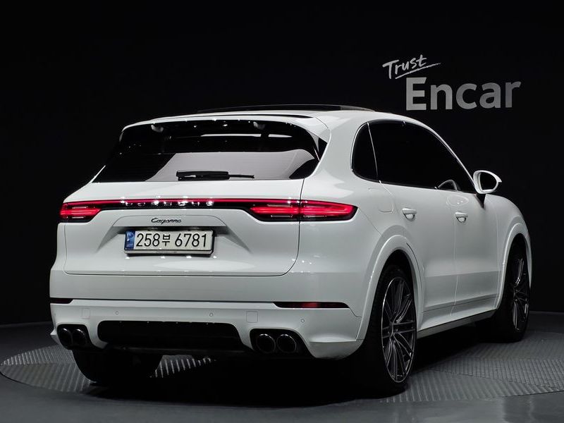 2021 Porsche Cayenne PO536 3.0 photo 2