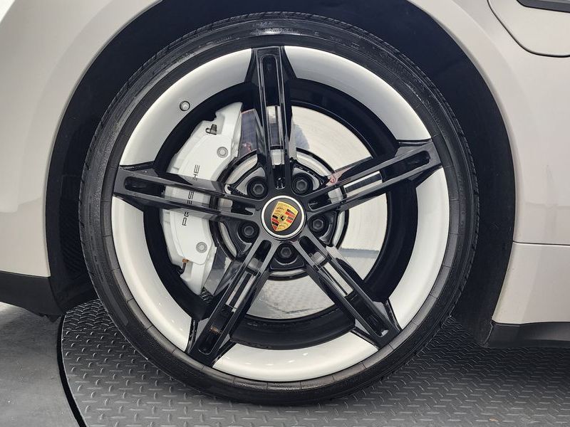 2022 Porsche Taycan Y1A Base photo 5