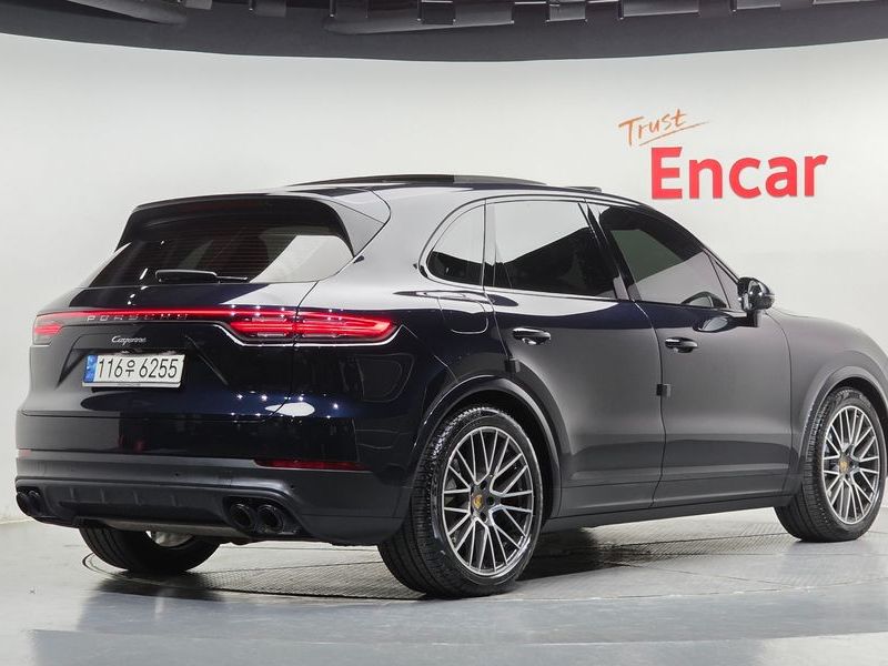 2021 Porsche Cayenne PO536 3.0 photo 2