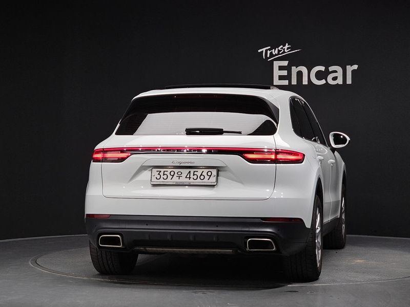 2019 Porsche Cayenne PO536 3.0 photo 2