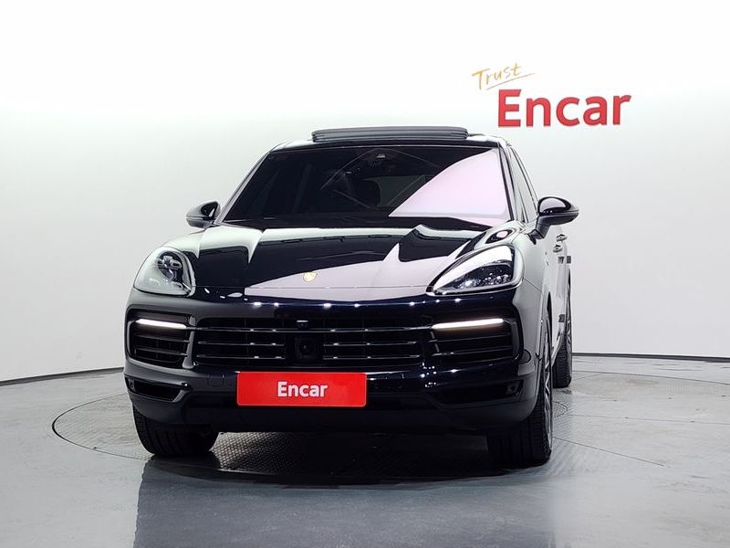 2019 Porsche Cayenne 3.0 photo 3