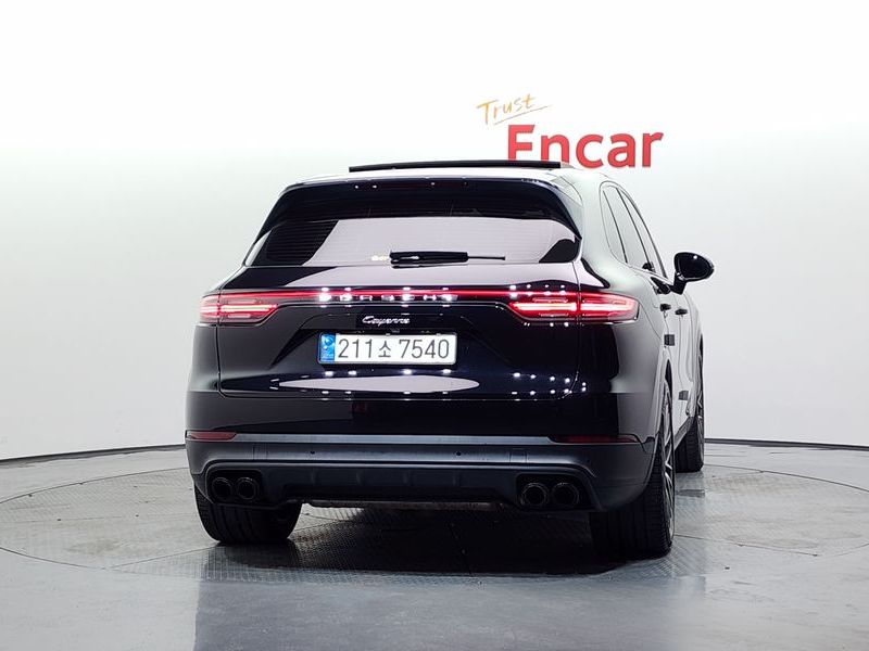 2019 Porsche Cayenne 3.0 photo 4