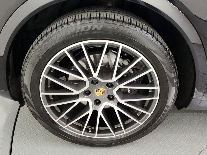 2019 Porsche Cayenne 3.0 photo 5
