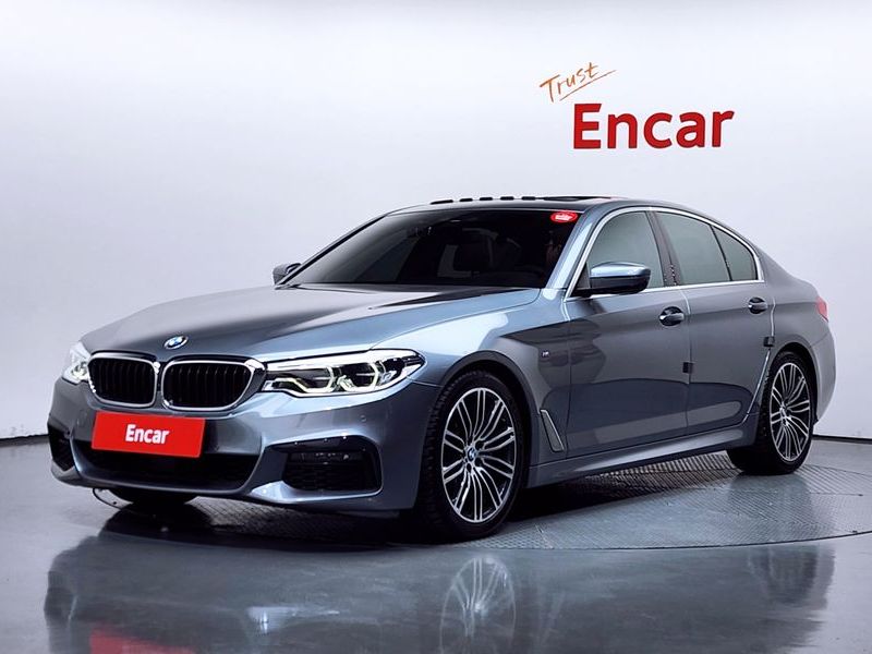 2019 BMW 5 Series 530i M Sport Package Plus photo 1