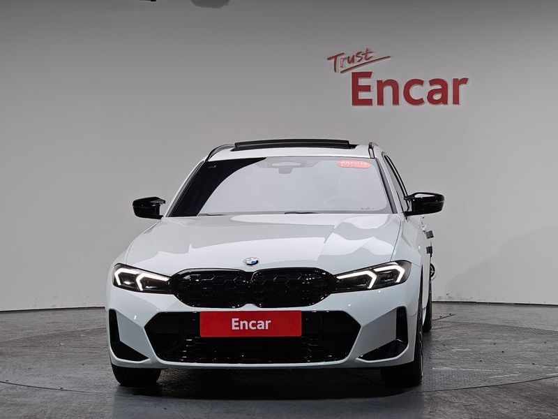 2025 BMW 3 Series M340i xDrive Touring Pro photo 3