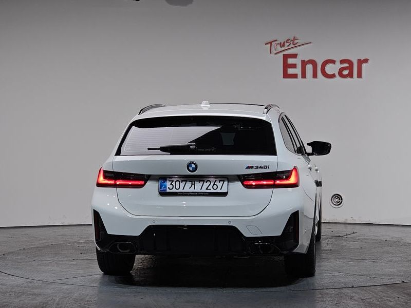 2025 BMW 3 Series M340i xDrive Touring Pro photo 4