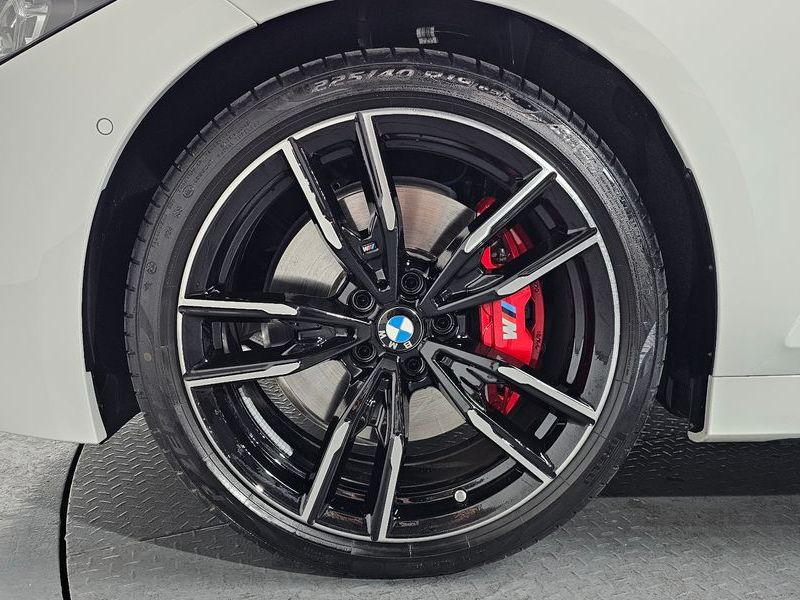 2025 BMW 3 Series M340i xDrive Touring Pro photo 5