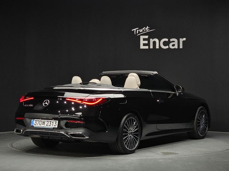 2026 Mercedes-Benz E-Class CLE200 Cabriolet photo 2