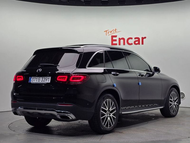 2021 Mercedes-Benz C-Class GLC220 d 4MATIC photo 2
